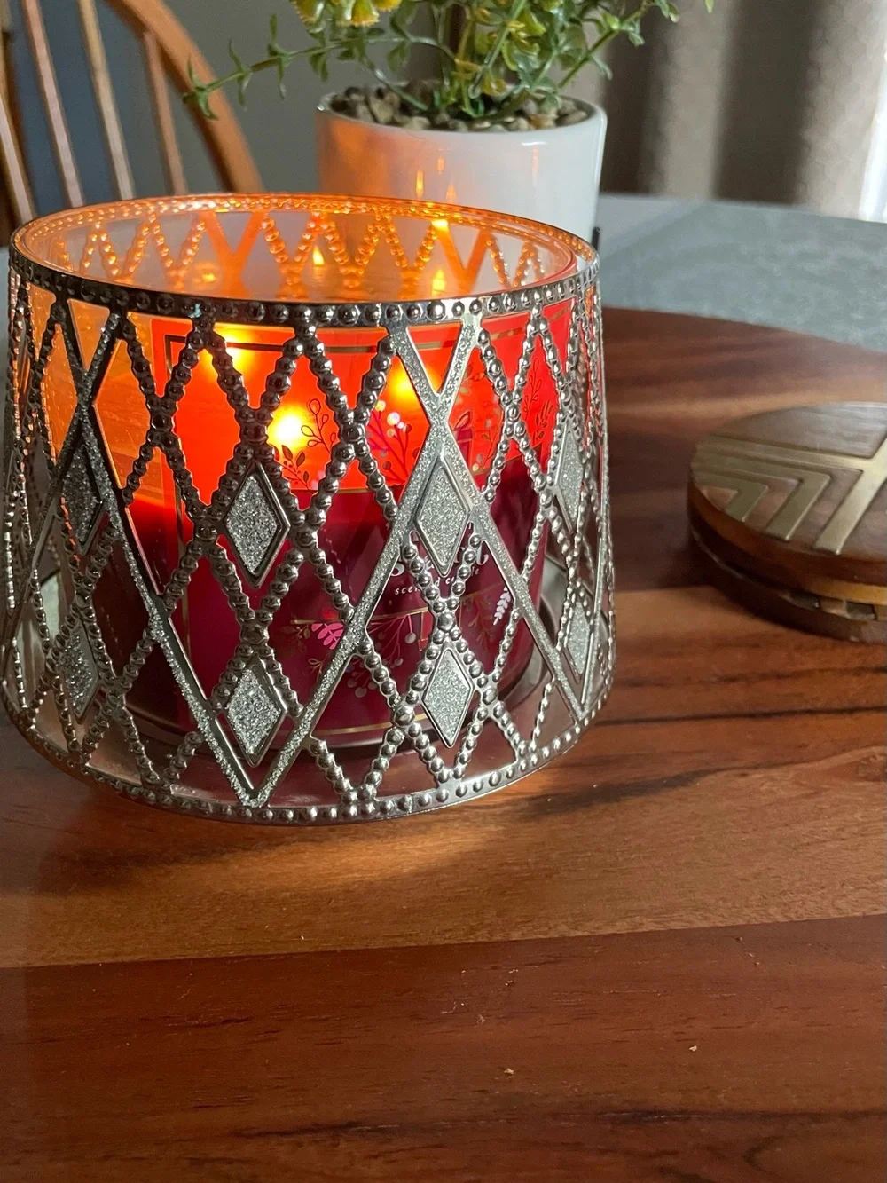 Bath and Body Works Rhinestone Glittery Lattice Argyle 3 Wick Candle Holder